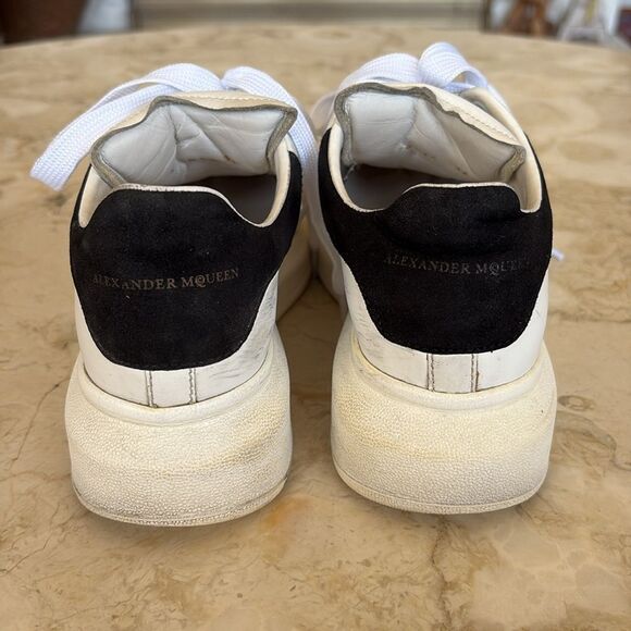 Alexander McQueen Suede Trim Oversized Sneakers - Picture 8 of 12